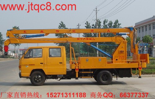 具體來看,11月份,老大哥東風(fēng)銷售升降車9100輛,同比下降36%;重汽銷車6700輛,同比下降25%;第三名一汽略有增長,11月份銷售升降車9000輛,同比增長2%。陜汽和福田分別銷售升降車6600輛和6800輛,同比分別下降4%與4%。
