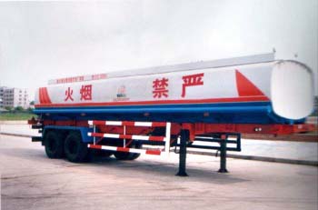 運(yùn)油半掛車(chē)